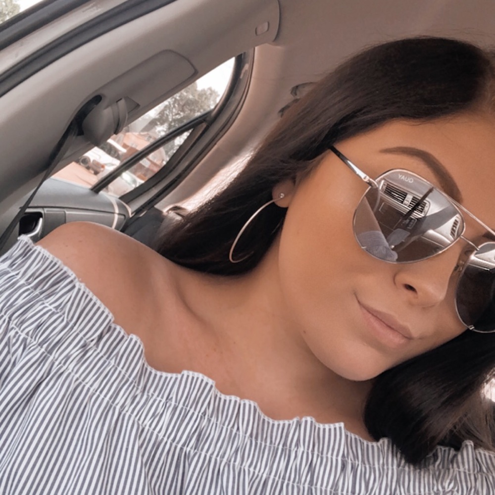 Meet your Posher, Emily